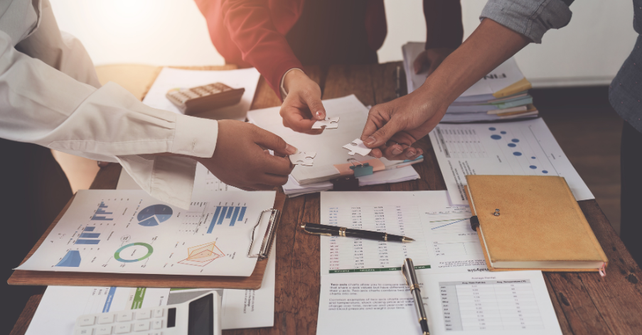 We will help you to grow your business by franchising